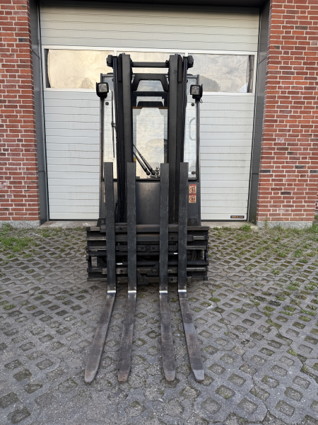 Still R60-25 Elektrogabelstapler (R16/25)